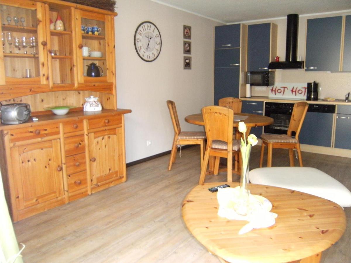 Bio-Ferienweingut Leyendecker Apartment Kattenes Exterior photo